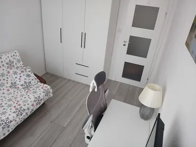 Praga Północ ul .Białostocka 9 bezpośrednio . - miniatura 3