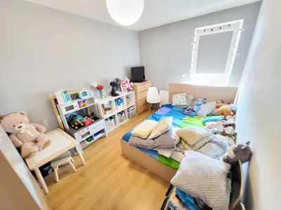 Klonowica 24 - 2 pokoje+aneks,piętro 5/5 - widok! pełne AGD, stan BDB, od 01.08.2026 - miniatura 3