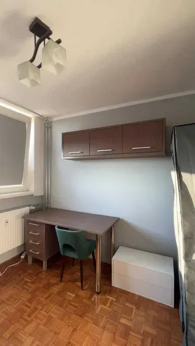 Pokój dla studentki - miniatura 2
