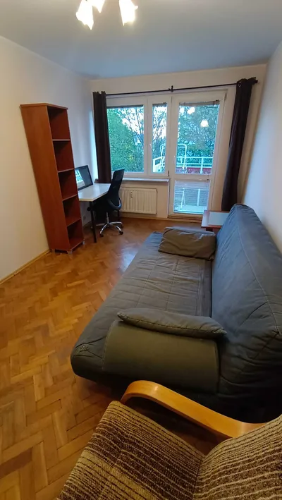 Wynajem mieszkania os. Pod lipami 3 pokoje - miniatura 2