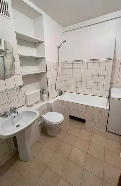 Wynajmę mieszkanie - kawalerkę - miniatura 5