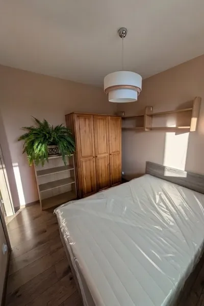 Wynajmę mieszkanie z miejscem parkingowymi - miniatura 3