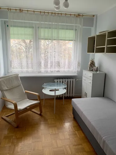 Mieszkanie 4 pokojowe na osiedlu Lecha - miniatura 3