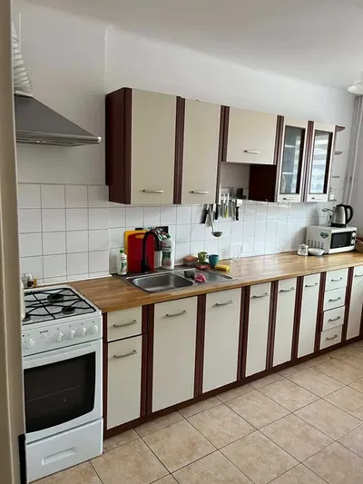 Pokój 1-osobowy, blisko centrum, balkon - miniatura 4
