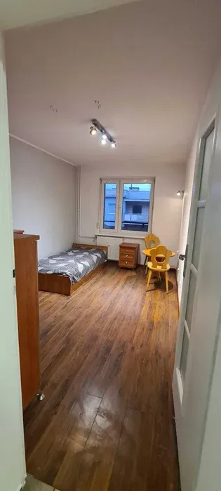 Pokój w 3- pokojowym mieszkaniu przy Zielonych Arkadach - miniatura 5