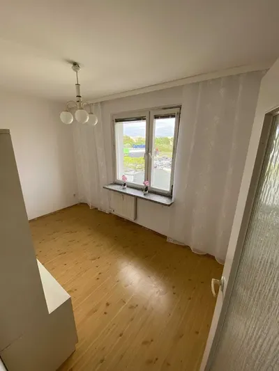 Przestronne 3-pokojowe mieszkanie 70 m² | Łódź Retkinia – Karolew – Polesie | Balkon | Parking | Komórka lokatorska