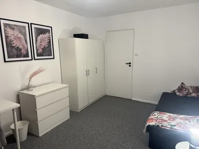 Pokój dla studentki przy miasteczku akademickim - miniatura 2