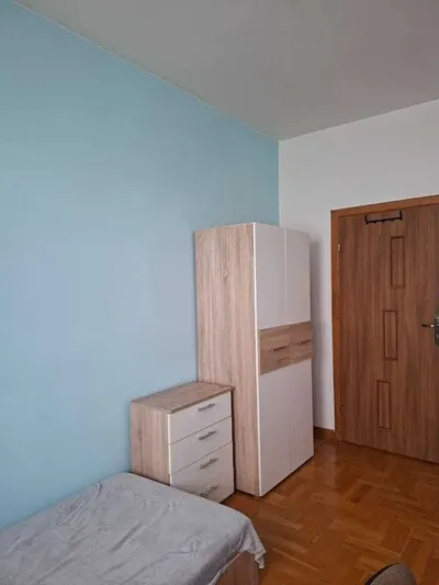 Pokój jednoosobowy ul. Pod Strzechą 4/ Metro KABATY/564 - miniatura 4