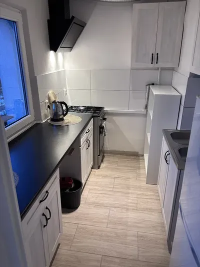 Przytulne mieszkanie na wynajem 39m2 (2pokoje ) parking dostepne od Lipca - miniatura 4