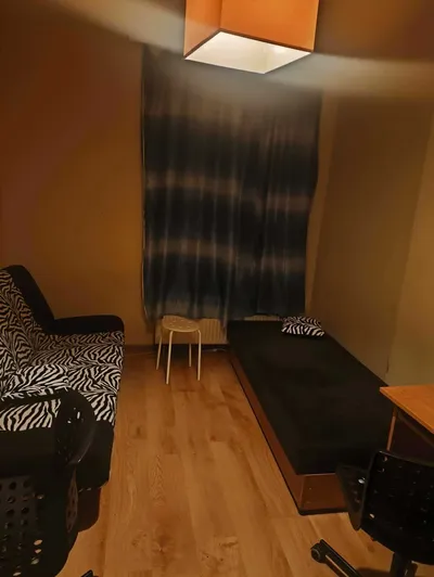 Pokój do wynajęcia w bardzo dobrej lokalizacji ul Pielęgniarek, Kraków - miniatura 2