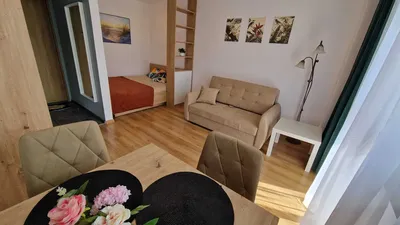 Kawalerka z wydzieloną sypialnią po generalnym remoncie – ul. Tatrzańska / Przybyszewskiego