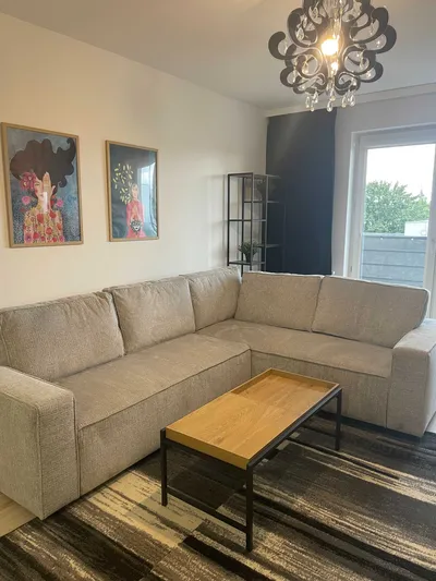 Do wynajęcia mieszkanie 36m2 balkon ,winda + fotowoltaika BEZ CZNSZU DO WSPÓLNOTY - miniatura 2