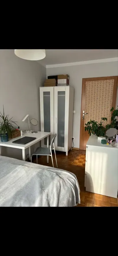 Pokój do wynajecia, super lokalizacja obok Millenium oraz URz!! - miniatura 2