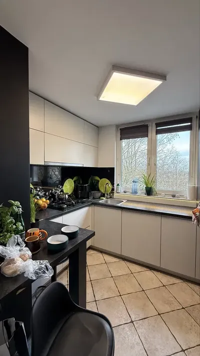 Przestronny pokój jednoosobowy Zana LSM 10 minut do uczelni dla kobiet - miniatura 4
