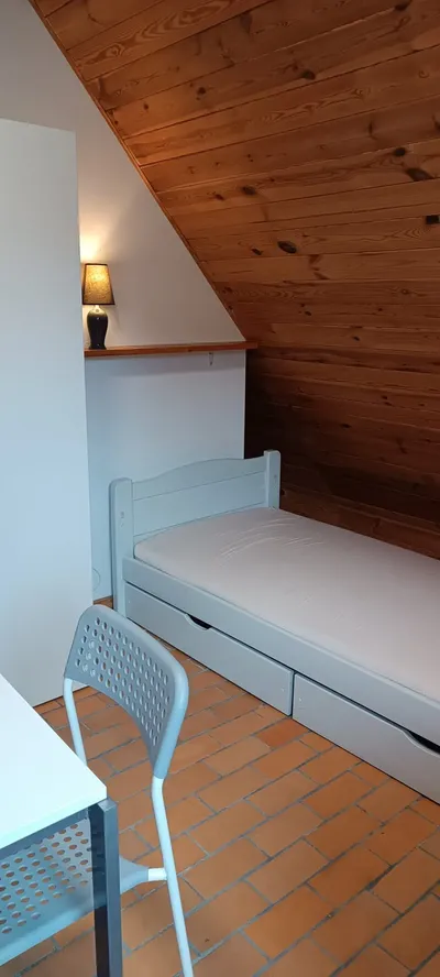 Pokój jednoosobowy - miniatura 4
