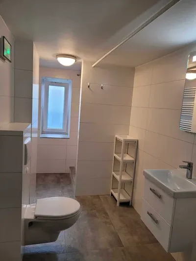 Posiadam do wynajęcia pokoje jedno i dwuosobowe - miniatura 4