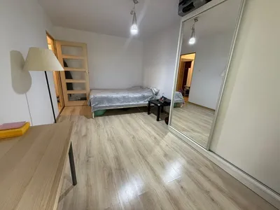 mieszkanie os Rzeczypospolitej przy przystanku - miniatura 2