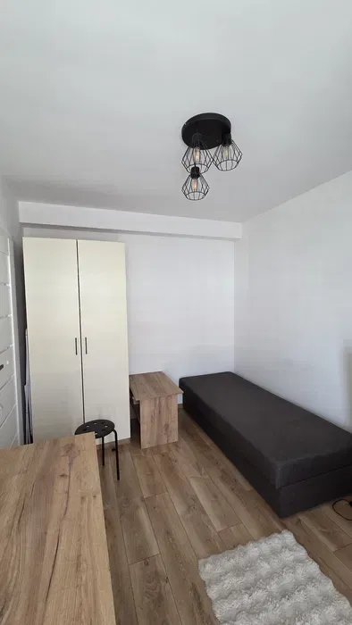 Pokój jednoosobowy z balkonem, ul. Witolda 15d - miniatura 2