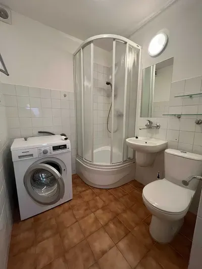 Wynajmę 45m2 mieszkanie 2 pok. na parterze, Norwida 15, Wesoła Centrum - miniatura 5