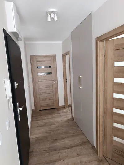 Nowe osiedle - 3pokoje/2balkony/komórka/garaż - miniatura 4