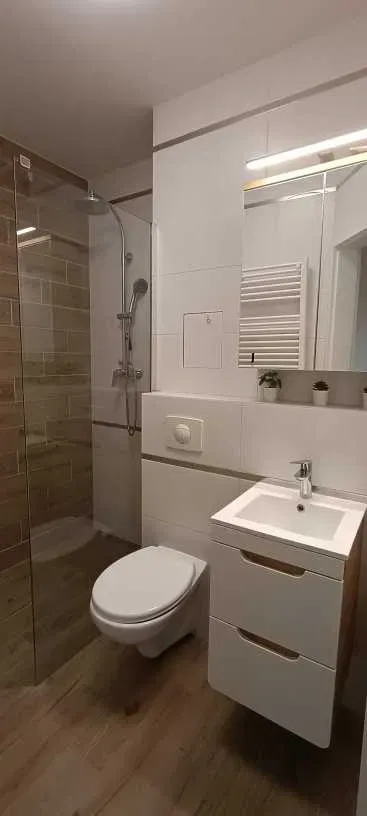 Wynajmę lokal mieszkalny dwupoziomowy pow. użytkowa - miniatura 4