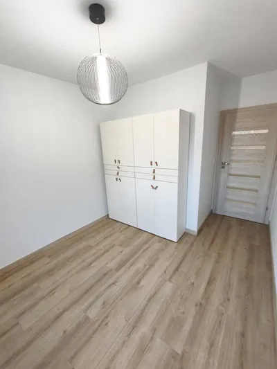 Nowe, 3-pokojowe mieszkanie z dużym garażem 25m - miniatura 4