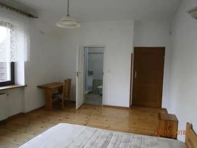 Mam do wynajęcia pokój z samodzielną łazienką - miniatura 2