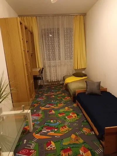 Przytulne duże 3 -pokojowe ,centrum Gocławia, 15 min. do Centrum Warszawy, trasy rowerowe , dobrze skomunikowany z głównymi trasami szybkiego ruchu - miniatura 5