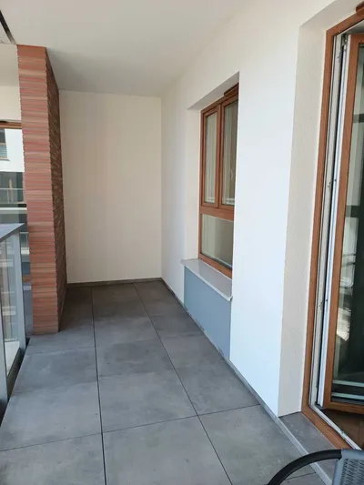 Wygodne 2 pokojowe blisko centrum - miniatura 3