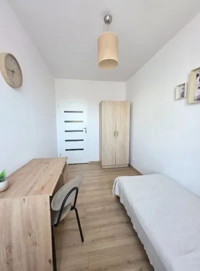 Pokój Małopolska blisko wały Chrobrego - miniatura 4