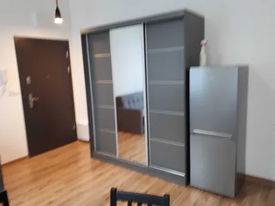 Kawalerka Rembertów w atrakcyjnej lokalizacji - miniatura 2