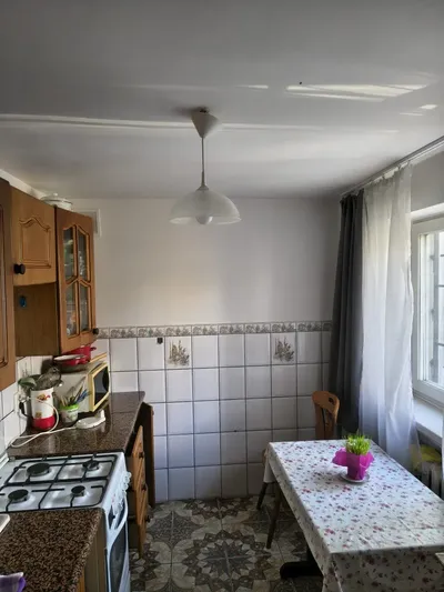 Pokój do wynajęcia dla kobiety - miniatura 3