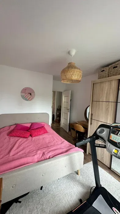 Mieszkanie na wynajem 54m2, 3 pokoje, parking - miniatura 4