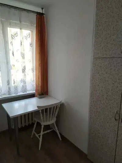 Do wynajęcia ładny pokój jednoosobowy na ul. Na Błonie, os. Widok (BRONOWICE MAŁE) - miniatura 2