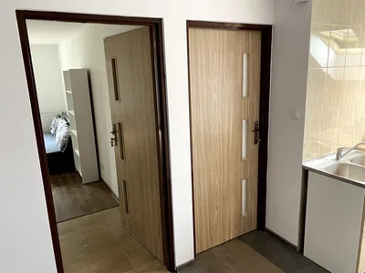 Pokój z łazienką od 1 LIPCA. Balkon francuski. Ogród. Miejsce parkingowe w cenie. - miniatura 4