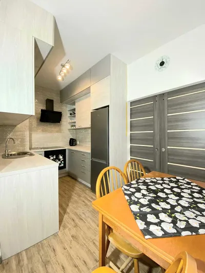 MAŚLICE , 2 pokojowe mieszkanie ,2 miejsca postojowe w cenie.