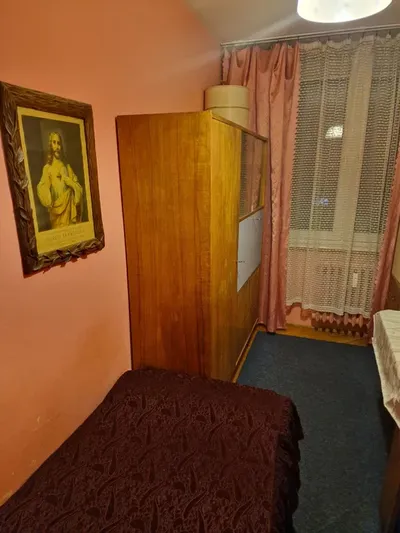 Niedrogi pokój do wynajęcia dla Kobiety - miniatura 3