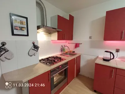 Pokój jednoosobowy z balkonem dla niepalącej studentki 850 zł z opłatami. - miniatura 5