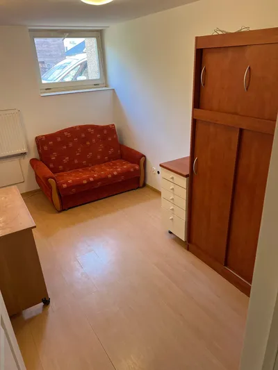 Do wynajęcia pokoik 12m2 na osiedlu Kmity - miniatura 2