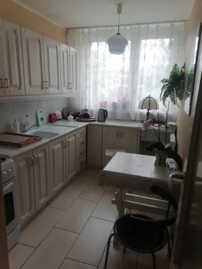 2pokojowe Os.Młodych ok. 40 m2 2 piętro winda, 1500 zł czynsz ok. 750 zł, plus media - miniatura 5