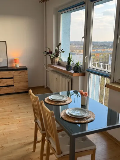 Jasna kawalerka 31 m² | Retkinia | piękny widok i dużo światła