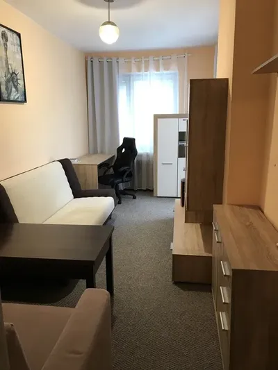 Pokój do wynajęcia - mieszkanie z tarasem i parkingiem — Żywiec