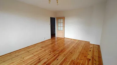 Przyjemne , słoneczne mieszkanie dobrze skomunikowane z centrum - miniatura 2
