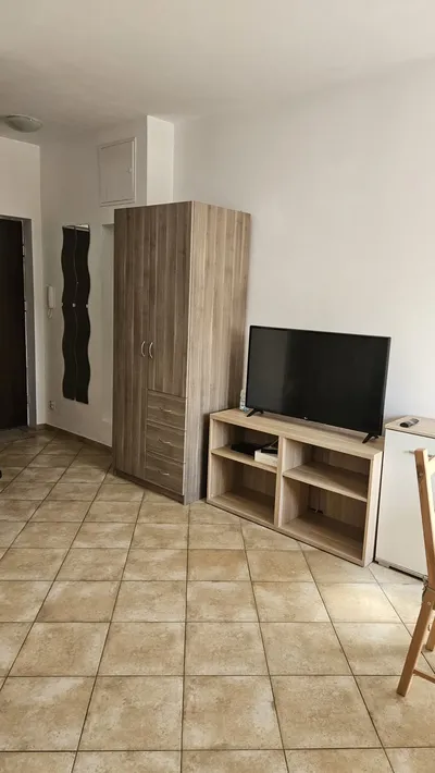 Kawalerka 21 m2 oś. Leśne - miniatura 4