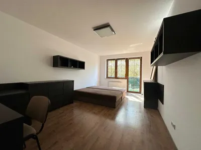 Do wynajęcia pokój z balkonem przy PL - miniatura 3