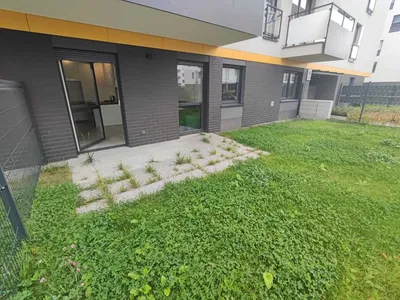 Piękne 3 pok mieszkanie z ogródkiem, garaż, CO, komórka - miniatura 5