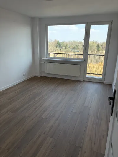Mieszkanie 2 pokojowe z balkonem, ul. Korczaka - miniatura 3