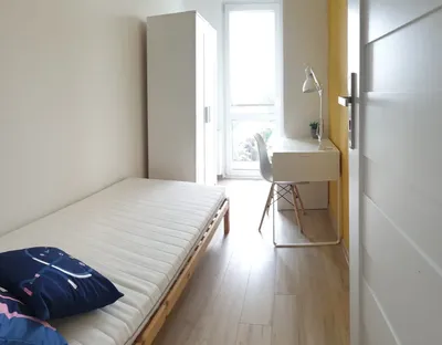 Pokój 1-os. Ligota, świetna lokalizacja, balkon, wolny od zaraz ENG - miniatura 2