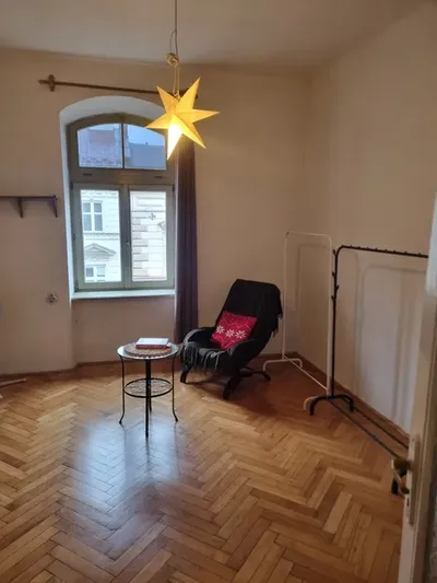 Duży pokój karmelicka - miniatura 2