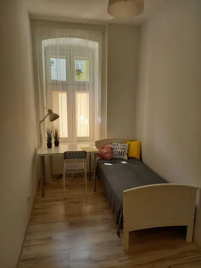 Pokoj do wynajecia, Lodz. Super lokalizacja. - miniatura 3